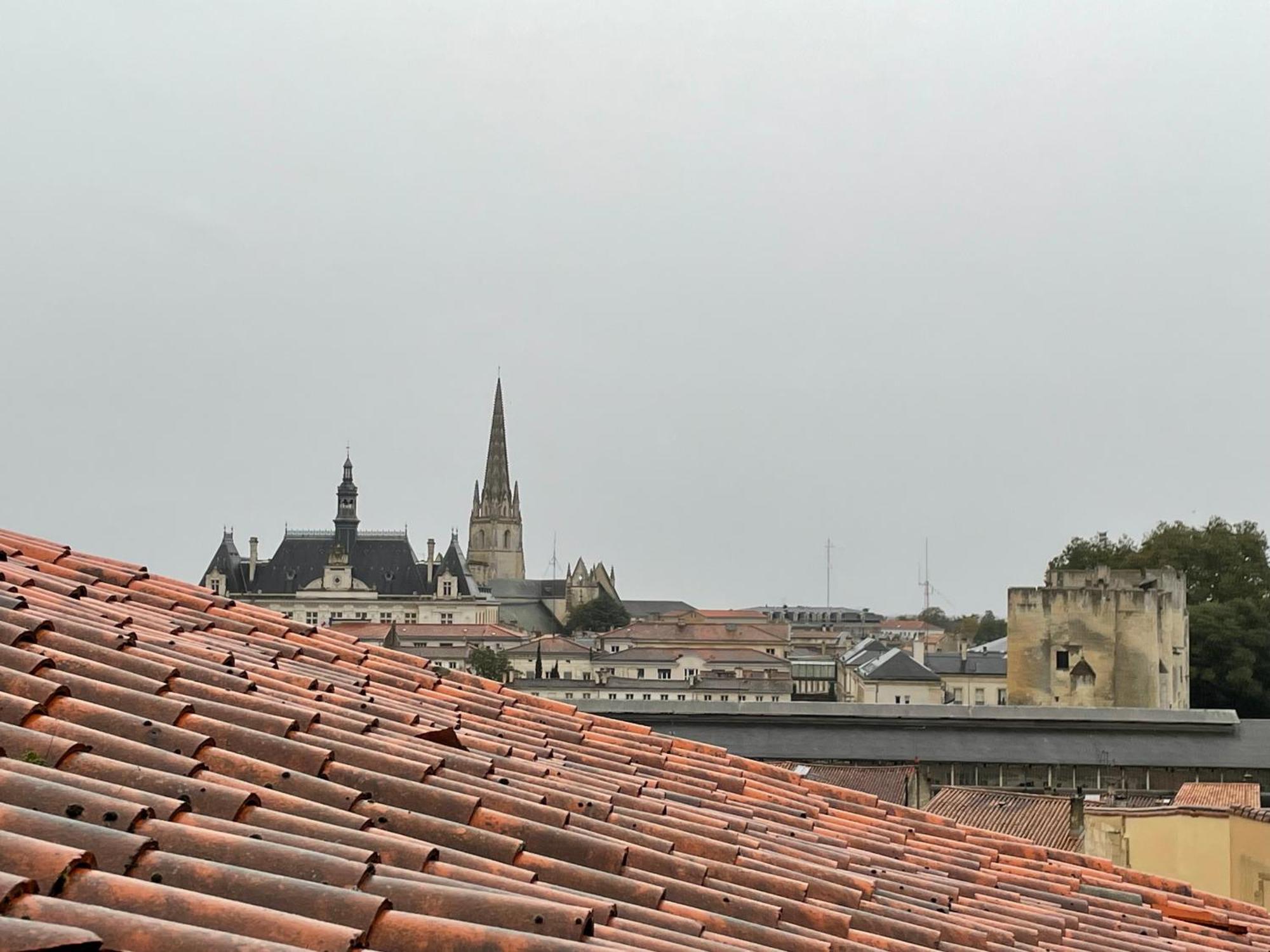 Apartament Chez Jean-Yves Et Zoe - Le Saint Andre - Au Calme, Tres Propre, Proche Parkings, Clim Niort Zewnętrze zdjęcie