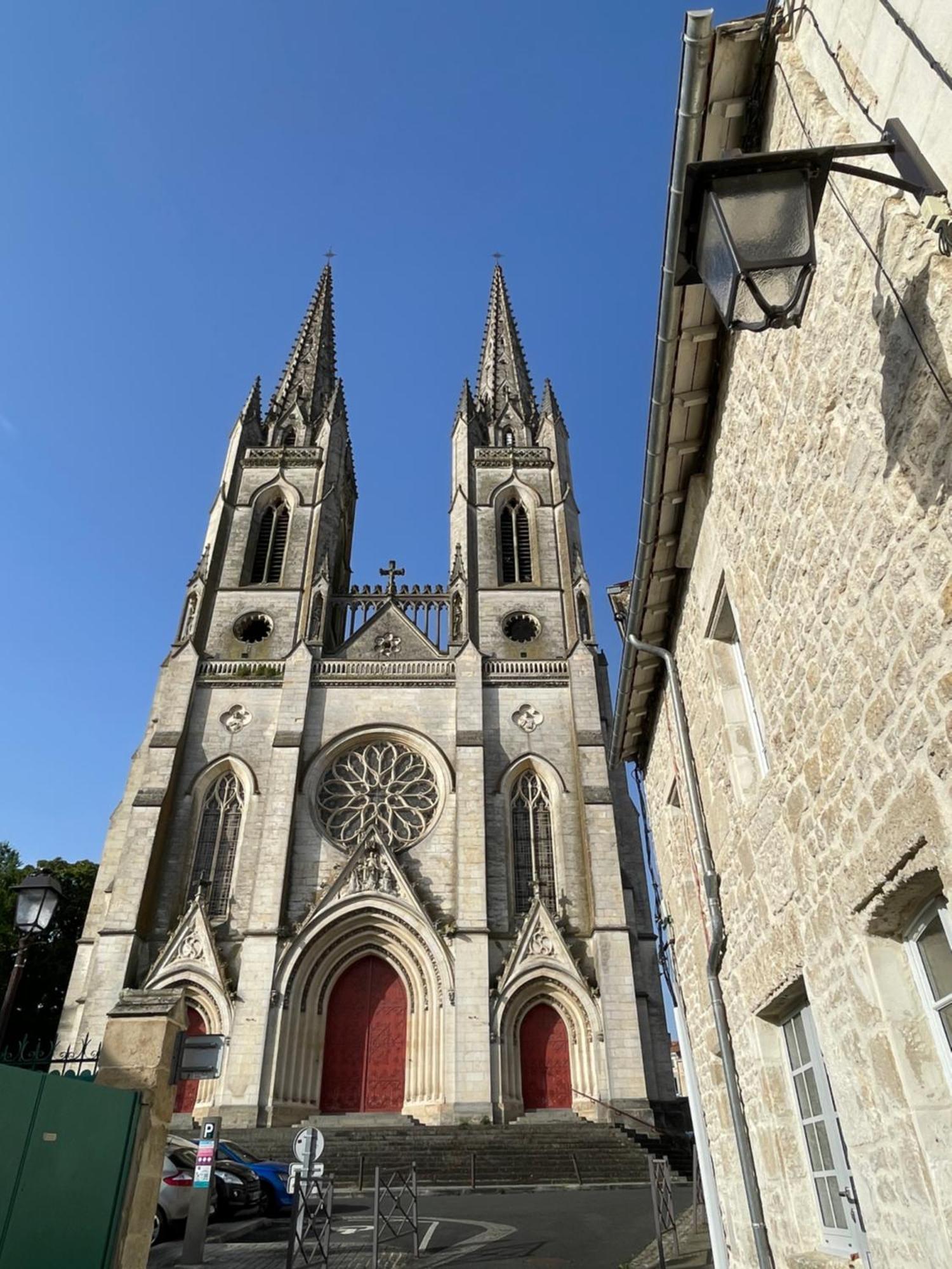 Apartament Chez Jean-Yves Et Zoe - Le Saint Andre - Au Calme, Tres Propre, Proche Parkings, Clim Niort Zewnętrze zdjęcie
